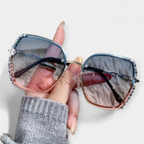 Lucie Elegants Metallist Päikeseprillid Gradient Läätsed